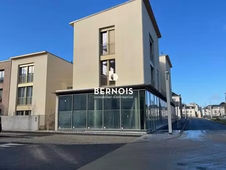 vente commerce nantes 44300 124m²
