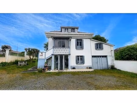 benejacq  a vendre maison de 146 m²  4 chambres  garage  dépendance sur une parcelle de 75