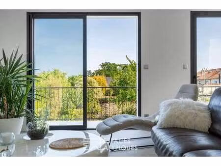 vente maison à nantes (44000) : à vendre / 229m² nantes