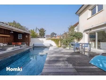 maison/villa t6 de 134 m2 à talence 33400