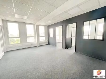 vente bureaux 73 m²