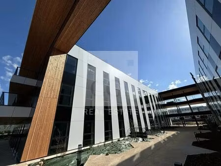 vente bureaux 155 m² à 4 552 m²