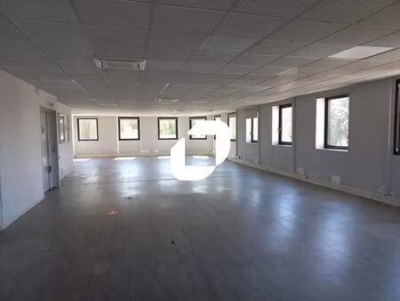 vente bureaux 334 m²