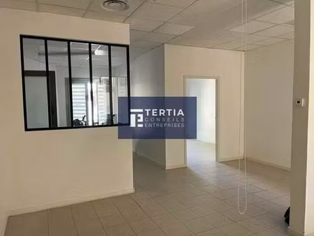 location bureaux 112 m²
