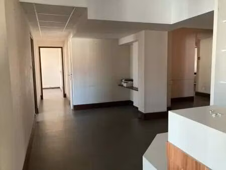 vente bureaux 215 m²