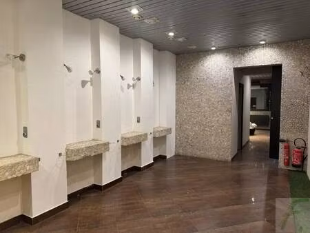 vente commerce chambery 73000 45m²