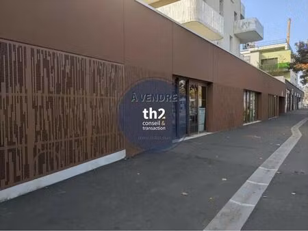 vente commerce caen 14000 155m²