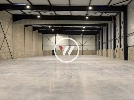 vente entrepôt le blanc mesnil 93150 2400m²