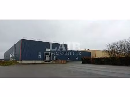 vente entrepôt mayenne 53100 6500m²