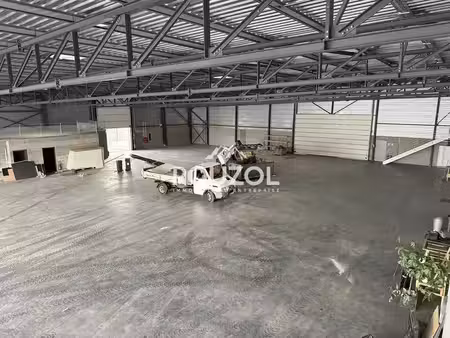 location local d’activités issoire 63500 3200m²