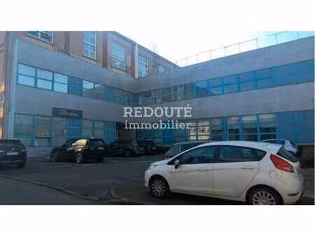 location bureaux 109 m² à 326 m²