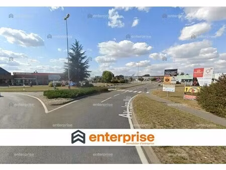 vente commerce compiegne 60200 350m²