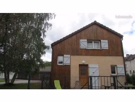 maison indépendante 60m2  2 ch  2 terrasses  gerardmer proche lac