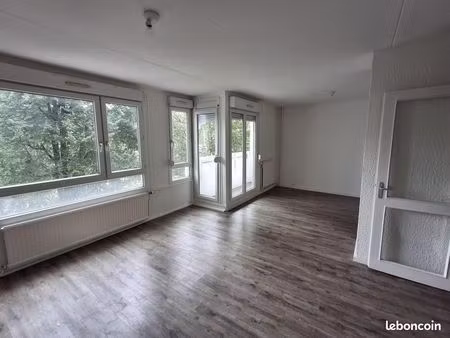 appartement 3 pièces 77 m²
