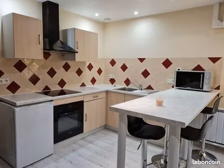 appartement f2 meuble  mansardé 38 m2 carrez