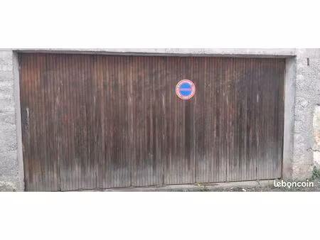 grand garage à louer