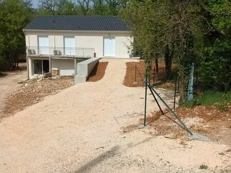 loue haut d’une maison neuve t4 de 85 m2