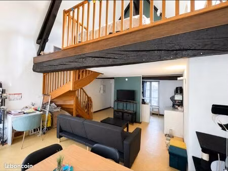 appartement t2 duplex en résidence privée - laon ville haute