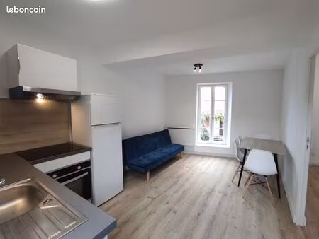 t2 rénové + cour