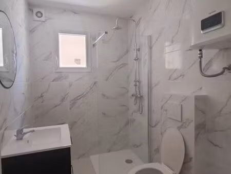 a louer studio 25m² refait à neuf  proche de toute commodités à villeneuve sur lot