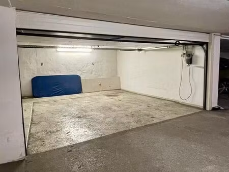 garage double carré d'or