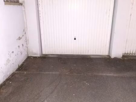 garage à louer
