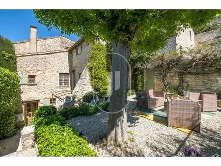authentique maison de village en pierre avec piscine  à vendre proche de...
