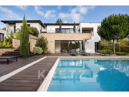maison de luxe à vendre à saint-cyr-au-mont-d'or : 2 250 000 € | 330m²