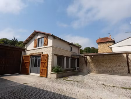 maison 3 pièces - 63 m²