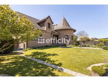 maison 7 pièces - 226 m²