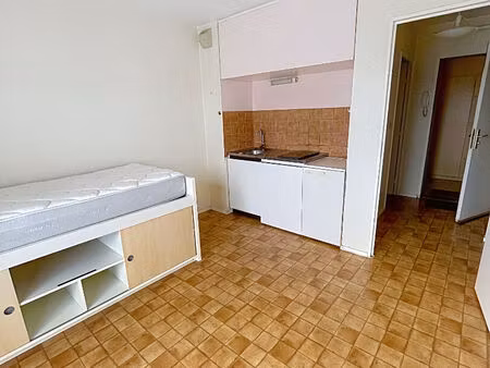 metz sablon - 1 pièce(s) - 20 m2