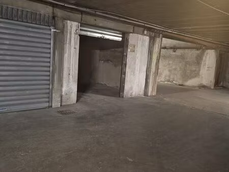 parking/box 17 m² marseille