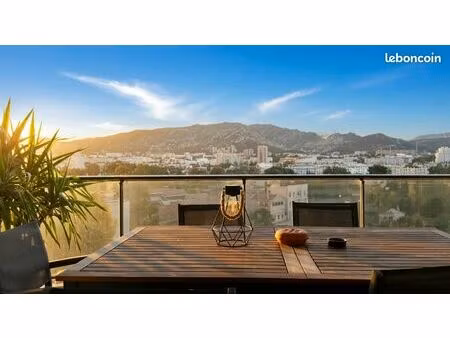 appartement t3/t4 avec vue imprenable sur les colines