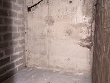cave spacieuse de 7m²