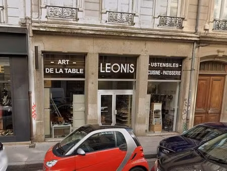 local commercial 140 m²