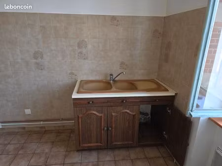 appartement à louer – thizy- 500 t3 très bien placé