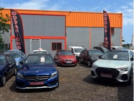 fond commerce parc automobile