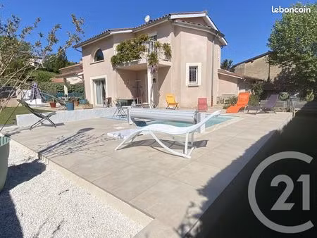 maison 5 pièces 148 m²