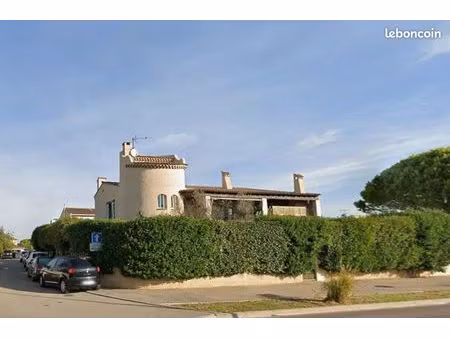 appartement haut de villa t4 piscine