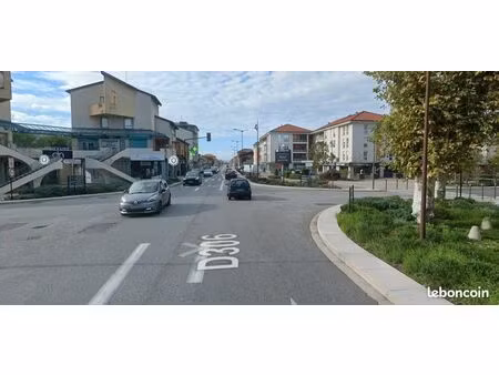 murs commerciaux investisseurs
