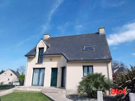 vente maison à taillis (35500) : à vendre / 121m² taillis