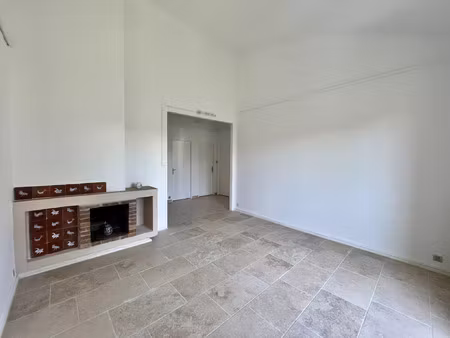 location appartement 3 pièces 66 m² à aix-en-provence (13100)