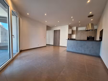 t2 52 m² - résidence les trésums - vue lac & garage