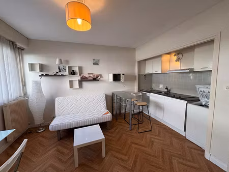 location appartement 1 pièce 22 m² à pau (64000)