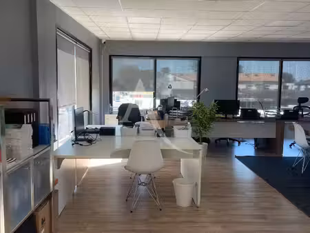 a louer plateau - bureaux/local - 106m² - fonbeauzard - acces prm