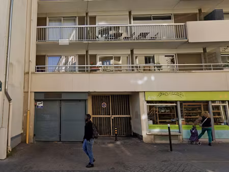 parking / box paris
