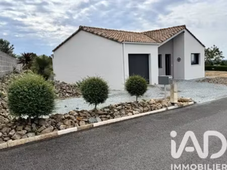 maison à la châtaigneraie (85120)