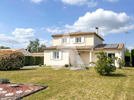 vente maison 7 pièces 138 m² saint-vaize (17100)