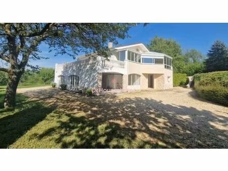 â vendre- varacieux (38470)- maison de compagne dans un cadre verdoyant