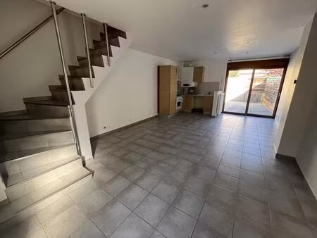 maison de village - 60.18m ²